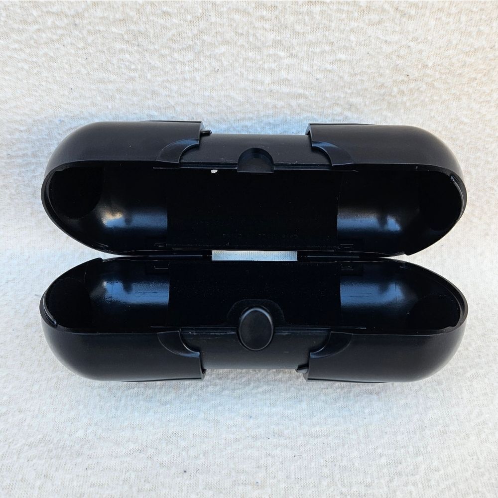 Just Cavalli Black Sunglasses Case - Picture 11 of 13
